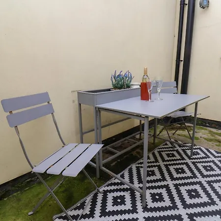 North Terrace Nyaraló *